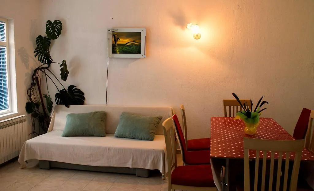 Apartment Gulic Supetarska Draga Croaţia